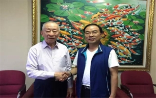 印尼著名僑領(lǐng)、印尼泛印集團(tuán)董事長(zhǎng)、印尼總統(tǒng)大學(xué)創(chuàng)辦人-李文光